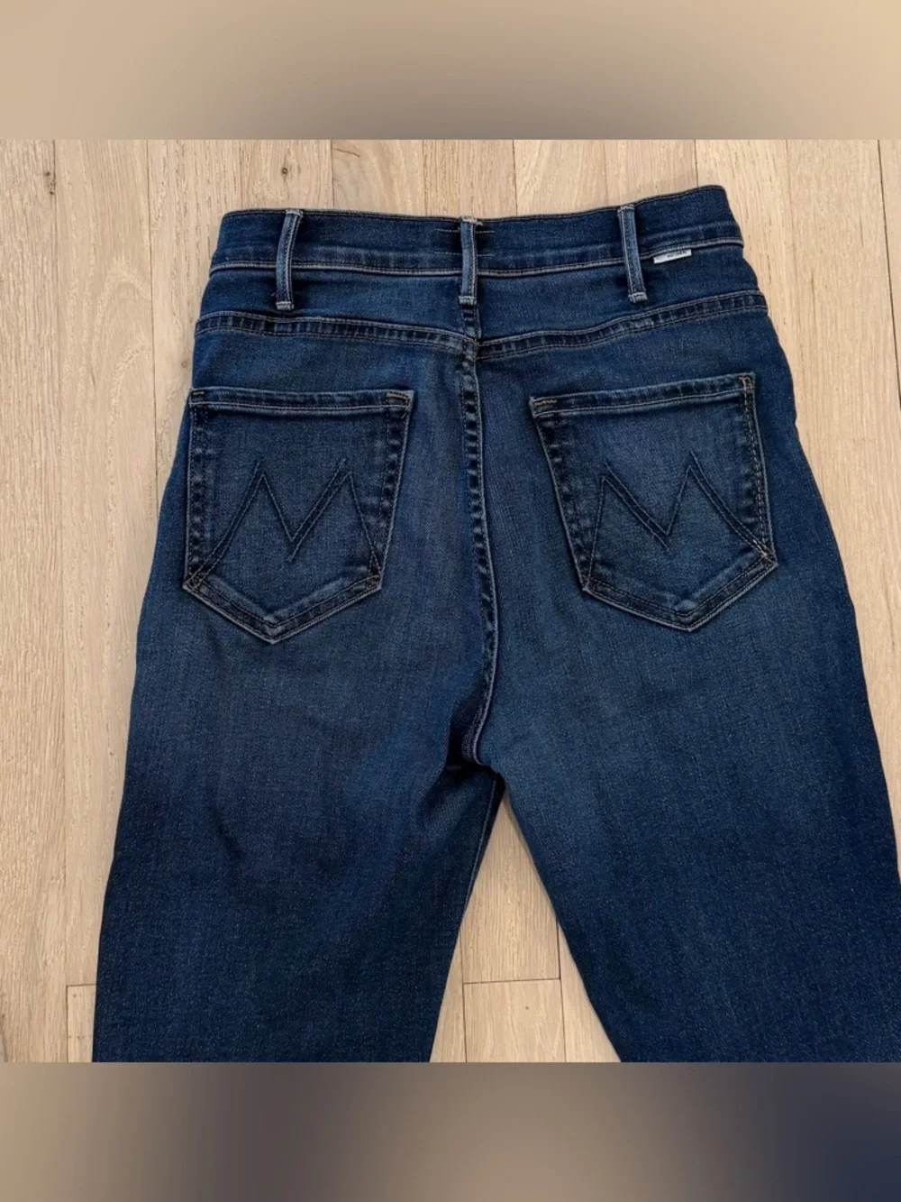 MOTHER Denim The Hustler Heel Fray Jeans in Yakkity Yak Size 26